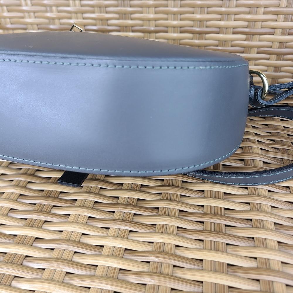 Borse In Pelle Italian Leather Saddlebag Crossbody Bag Gray Gold Tone Accents - Picture 9 of 15